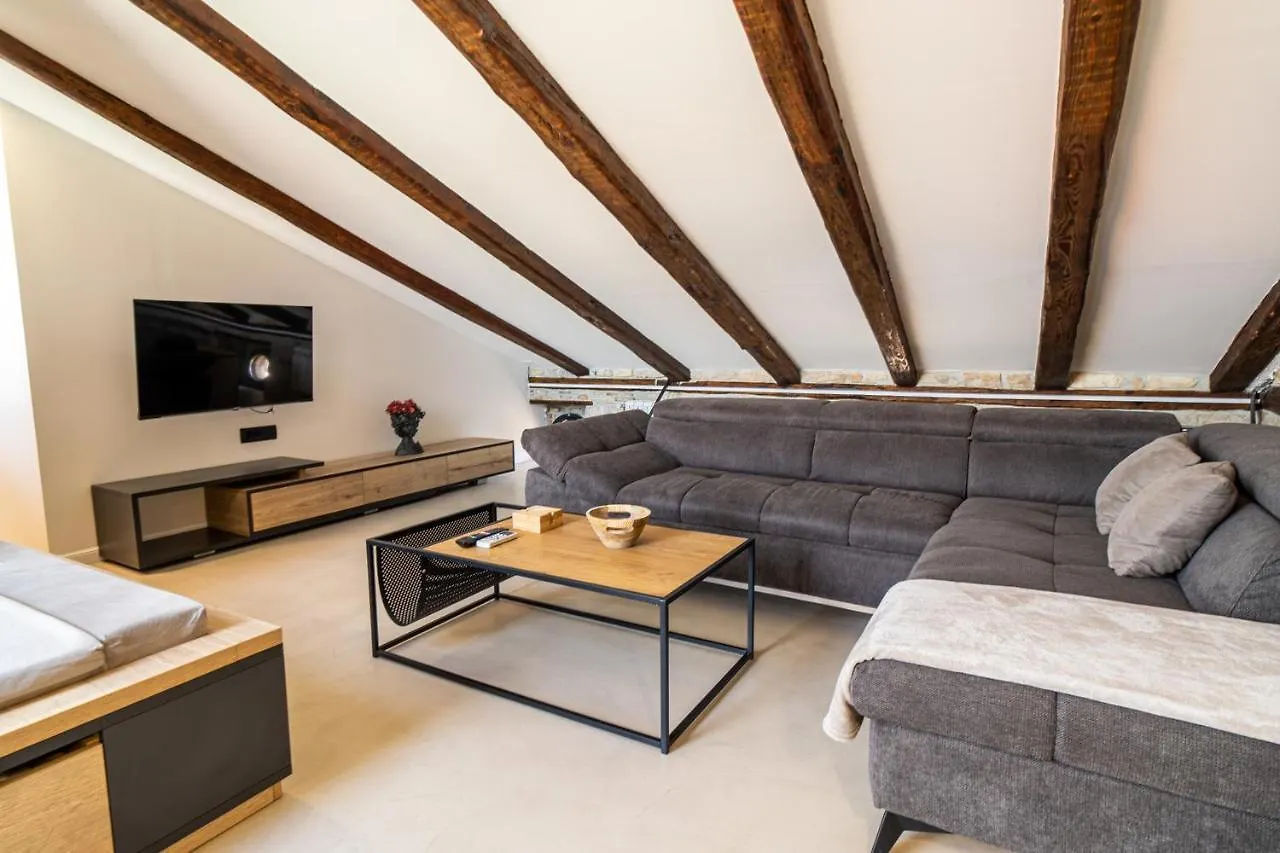 Castropola Views With Private Parking Apartment 0*, Pula
